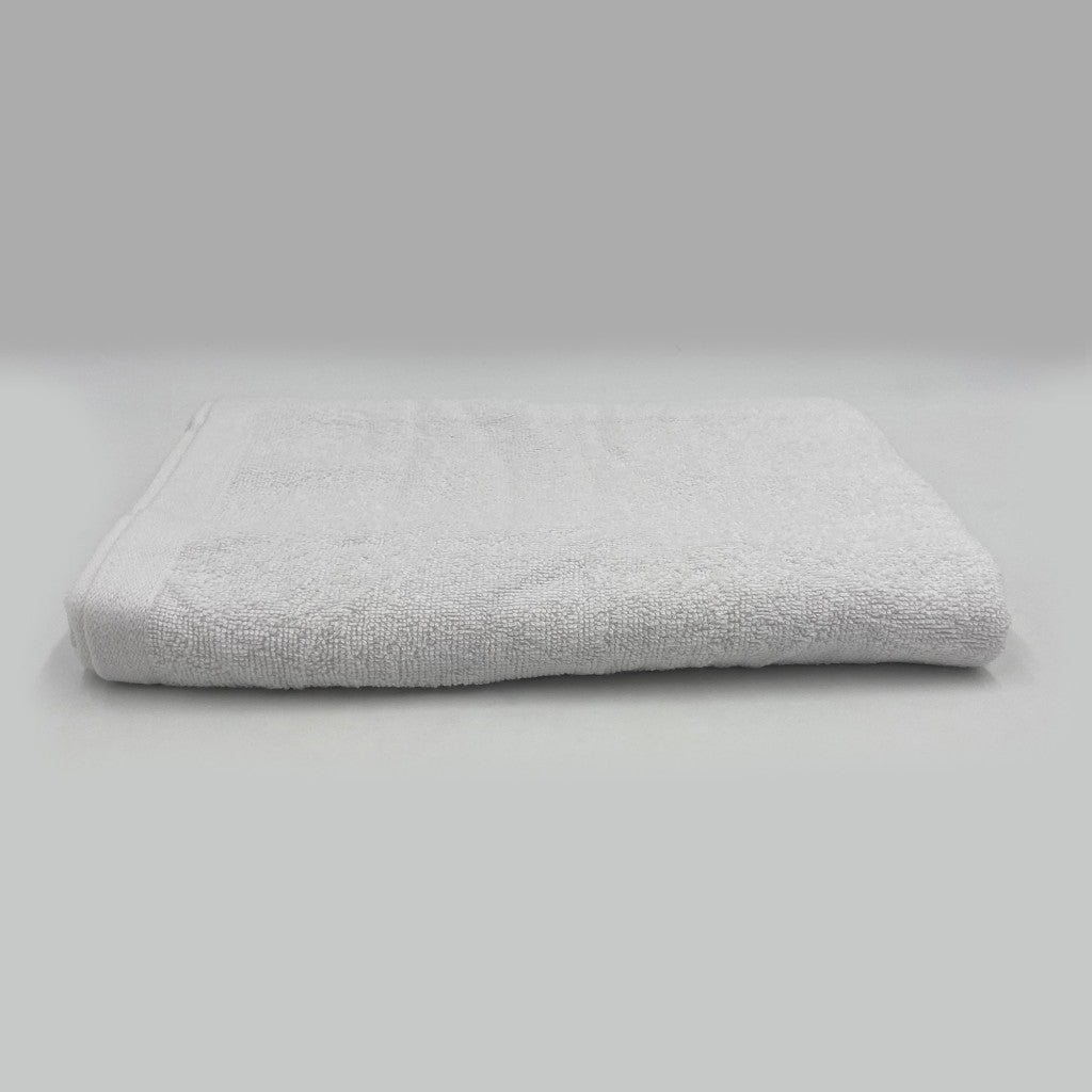 Fehér szállodai minőségű törölköző 400GSM anyagból 70x140 cm