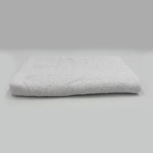 Fehér szállodai minőségű törölköző 400GSM anyagból 70x140 cm