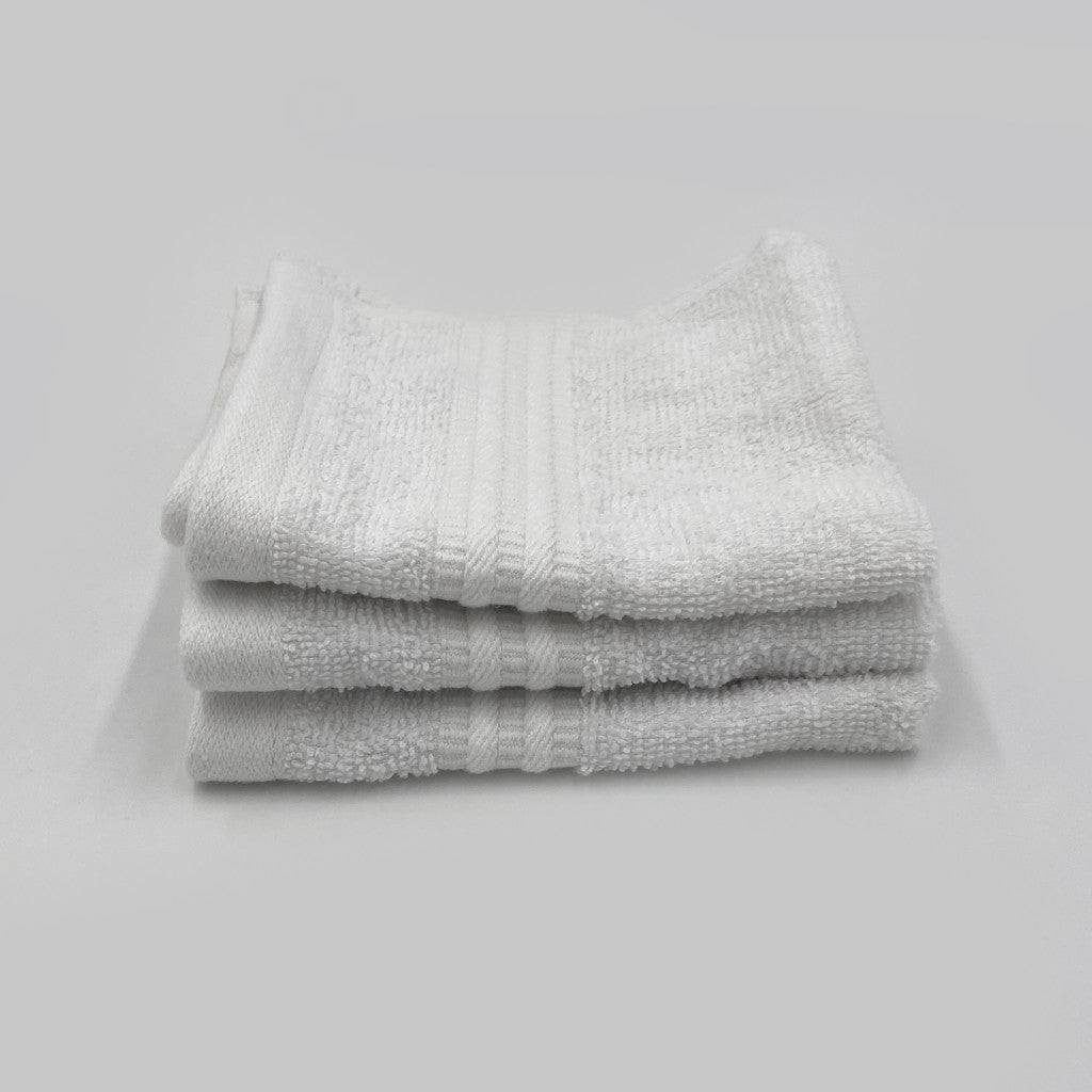 Fehér Prémium Frottír törölköző 500GSM anyagból 30x30 cm