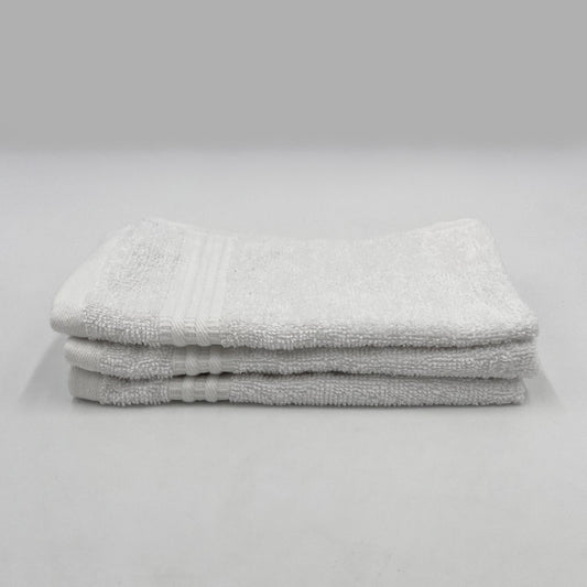 Fehér prémium szállodai minőségű törölköző kéztörlő 420GSM anyagból 30x50 cm
