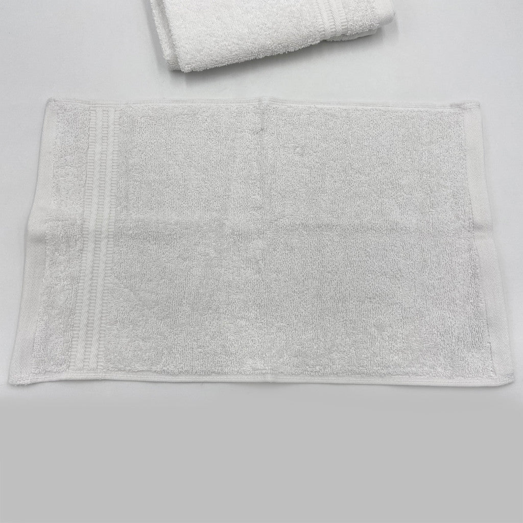 Fehér prémium szállodai minőségű törölköző kéztörlő 520GSM anyagból 30x50 cm