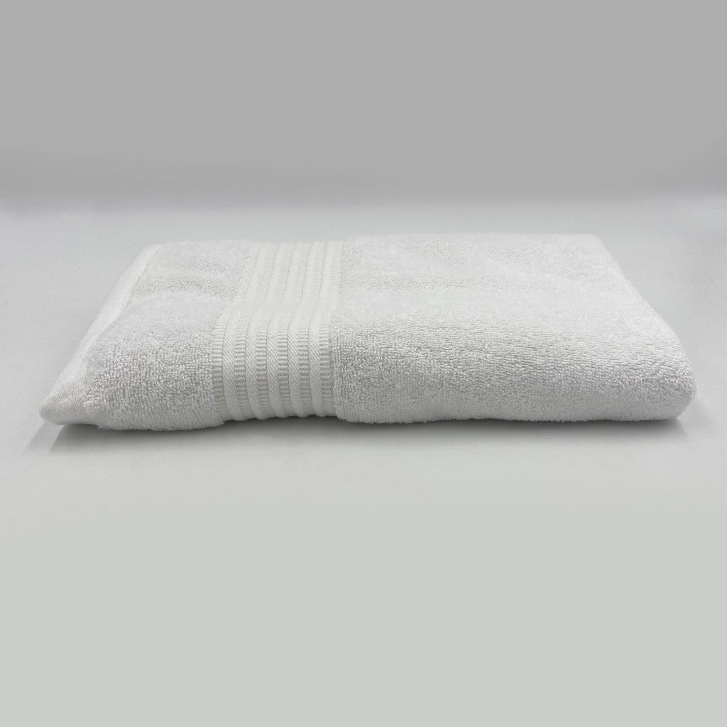 Fehér prémium szállodai minőségű törölköző 520GSM anyagból 70x140 cm